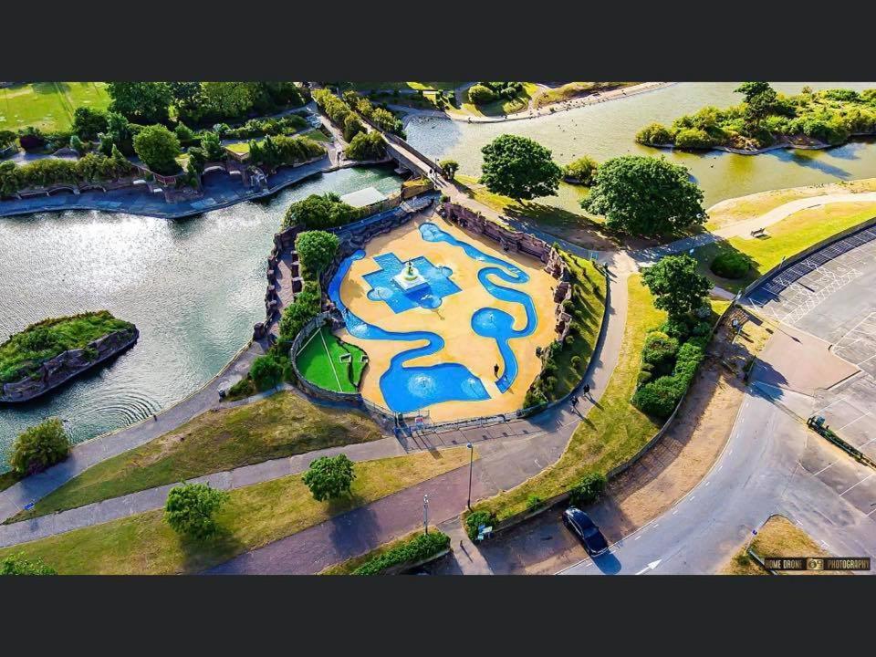 Beach Court Holiday Apartments Скегнес Екстериор снимка